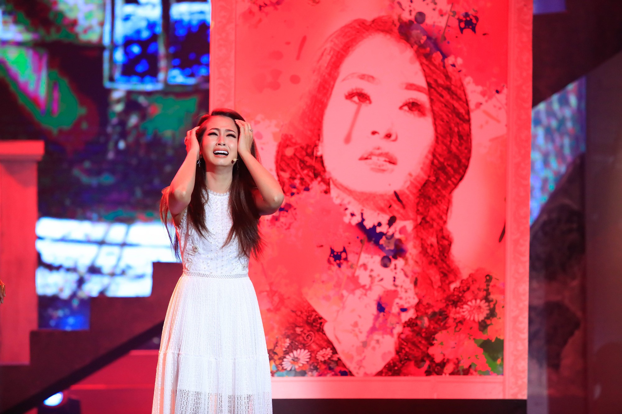 Người kể chuyện tình: Thu Hằng lên ngôi Quán quân, Phan Ngọc Luân dừng chân ở top 3 - Ảnh 4. Người kể chuyện tình: Thu Hằng lên ngôi Quán quân, Phan Ngọc Luân dừng chân ở top 3 - Ảnh 4.