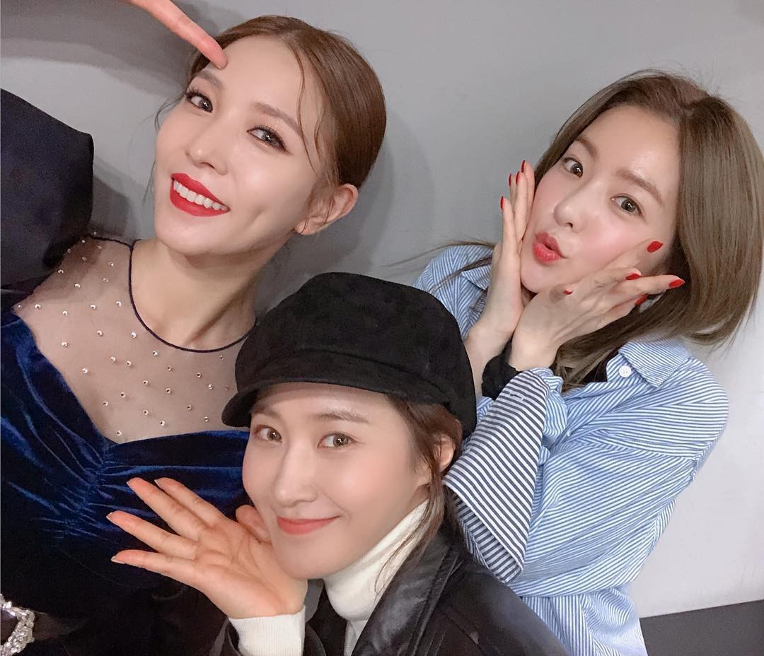 Mỹ nhân 3 thế hệ nhà SM chung khung hình: Không ngờ BoA hơn Irene tận 5 tuổi, cách Yuri hẳn 1 thế hệ - Ảnh 1. Mỹ nhân 3 thế hệ nhà SM chung khung hình: Không ngờ BoA hơn Irene tận 5 tuổi, cách Yuri hẳn 1 thế hệ - Ảnh 1.