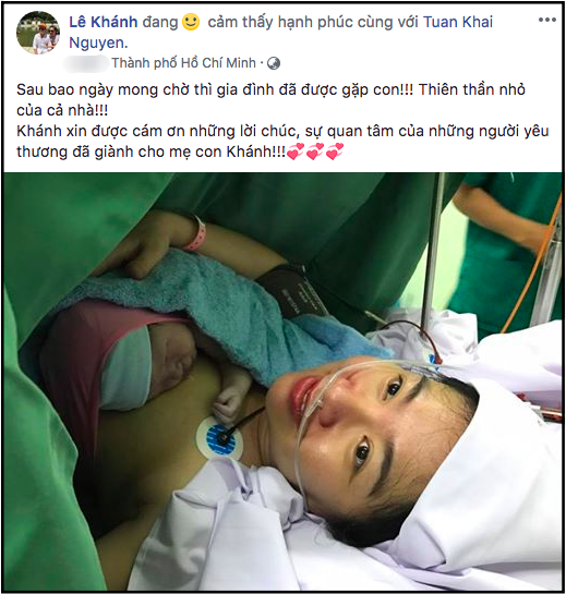 L&ecirc; Kh&aacute;nh lần đầu c&ocirc;ng khai cận mặt con trai đầu l&ograve;ng trong ng&agrave;y đầy th&aacute;ng - Ảnh 4.