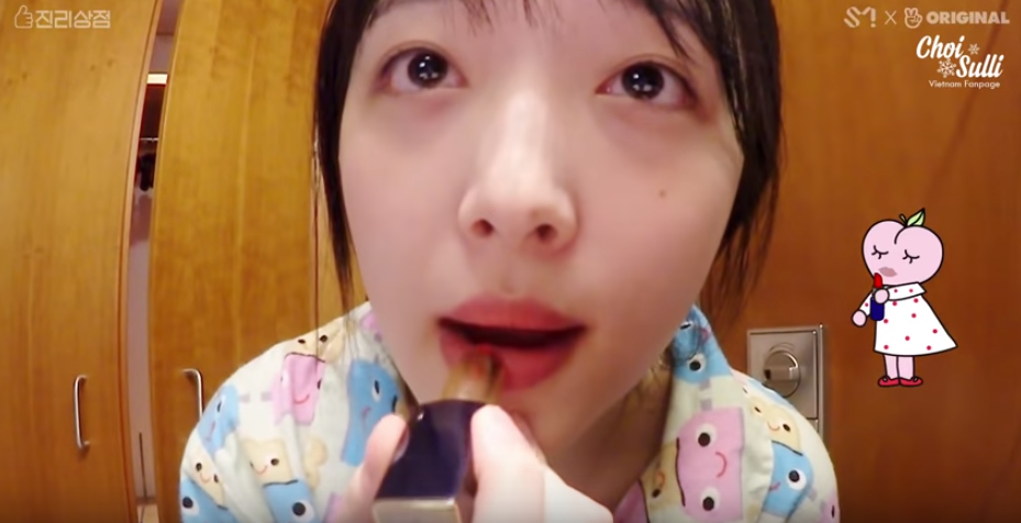 Sulli khoe mặt mộc trên show riêng: Thật sự không đùa được đâu! - Ảnh 5. Sulli khoe mặt mộc trên show riêng: Thật sự không đùa được đâu! - Ảnh 5.