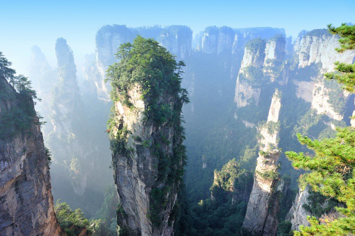 Những tuyệt tác thiên nhiên đẹp đến mức không thể tin rằng nó có thật trên Trái Đất, trong đó có một địa danh ở Việt Nam 7154010-zhangjiajienationalforestparkchina-imgur-1540976944-728-96c1a7713d-1541143563-1541357645547412426668
