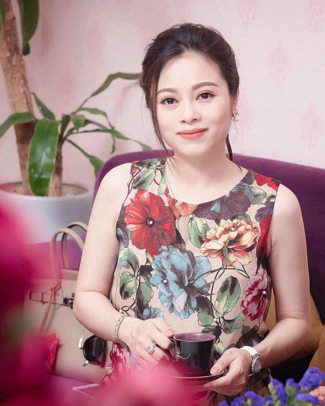 Thời trang bà bầu: Street style của các hot mom xinh đẹp trẻ trung - Ảnh 2.