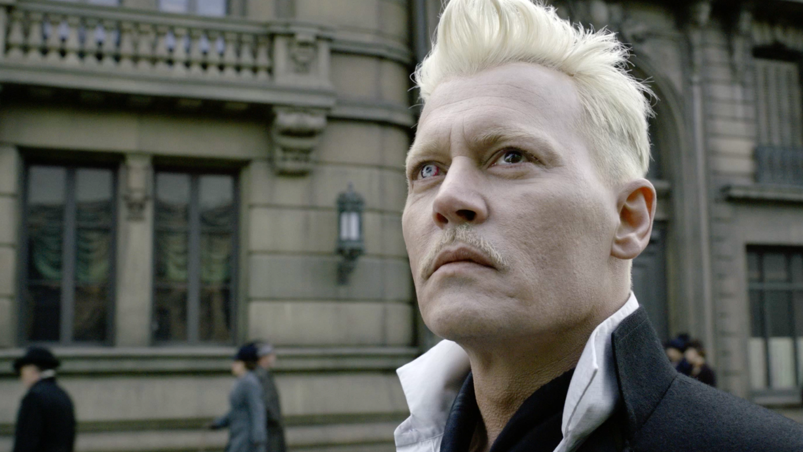 Mê mẩn dàn phù thủy quyền năng mới ở Fantastic Beasts 2 - Ảnh 3. Mê mẩn dàn phù thủy quyền năng mới ở Fantastic Beasts 2 - Ảnh 3.
