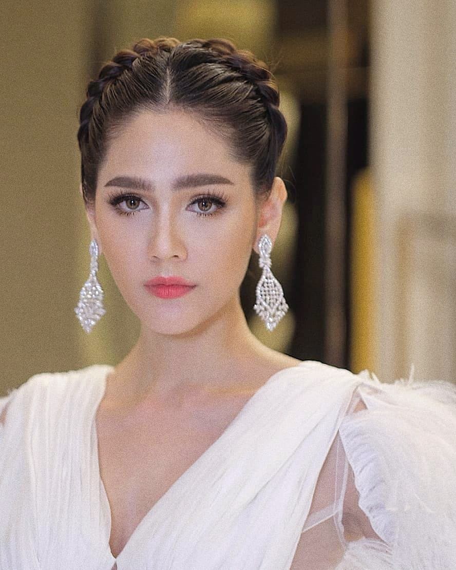 Top mỹ nhân lai đình đám nhất Thái Lan: Nhan sắc xinh đẹp, nửa kia không tỷ phú, thiếu gia thì cũng là nam thần - Ảnh 1. Top mỹ nhân lai đình đám nhất Thái Lan: Nhan sắc xinh đẹp, nửa kia không tỷ phú, thiếu gia thì cũng là nam thần - Ảnh 1.