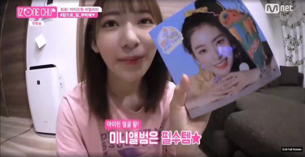Không ngờ bé Đào của IZ*ONE lại là fan girl cuồng nhiệt của Irene (Red Velvet)! - Ảnh 3. Không ngờ bé Đào của IZ*ONE lại là fan girl cuồng nhiệt của Irene (Red Velvet)! - Ảnh 3.