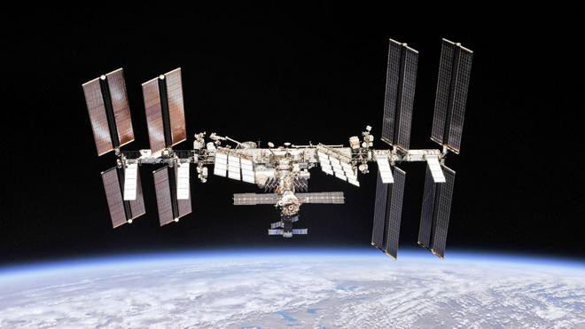Trạm vũ trụ ISS: \