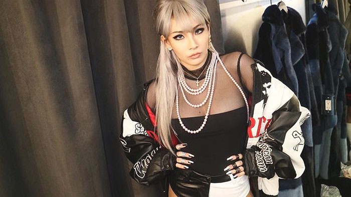 Dấu hiệu này khiến fan lo sợ T.O.P (BIGBANG) sẽ là người tiếp theo bị chủ tịch Yang bỏ rơi - Ảnh 3. Dấu hiệu này khiến fan lo sợ T.O.P (BIGBANG) sẽ là người tiếp theo bị chủ tịch Yang bỏ rơi - Ảnh 3.
