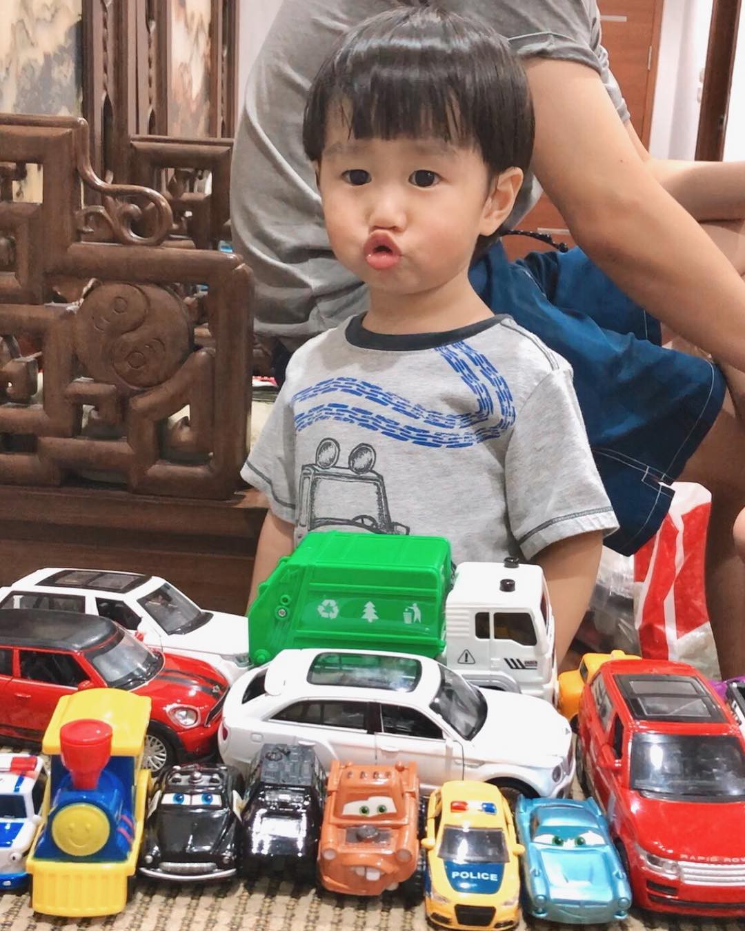 Ngắm loạt nhóc tỳ đang hot nhất MXH: Nếu không quá đáng yêu thì cũng là meme đậm chất giải trí - Ảnh 18. Ngắm loạt nhóc tỳ đang hot nhất MXH: Nếu không quá đáng yêu thì cũng là meme đậm chất giải trí - Ảnh 18.