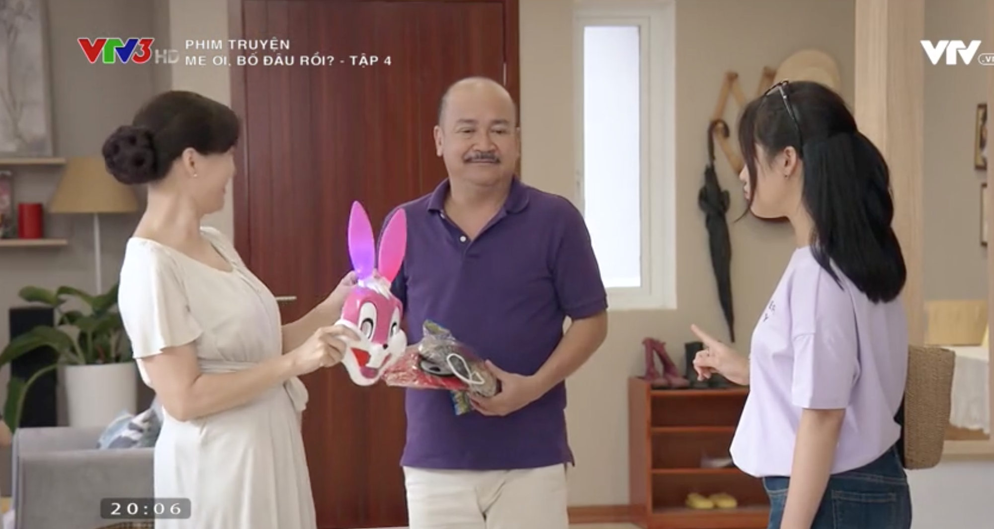 Mẹ Ơi, Bố Đâu Rồi tập 4: Mới xin cho bé Sâu được học lại, ông Mạnh lại gây thêm một tội tày đình! - Ảnh 1. Mẹ Ơi, Bố Đâu Rồi tập 4: Mới xin cho bé Sâu được học lại, ông Mạnh lại gây thêm một tội tày đình! - Ảnh 1.