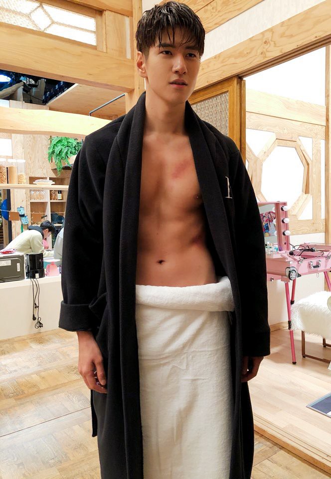 Phát sốt với chàng em út vừa cute vừa sexy trong Dae Jang Geum thế hệ mới: Múi bụng mới thật sự là cực phẩm - Ảnh 9. Phát sốt với chàng em út vừa cute vừa sexy trong Dae Jang Geum thế hệ mới: Múi bụng mới thật sự là cực phẩm - Ảnh 9.