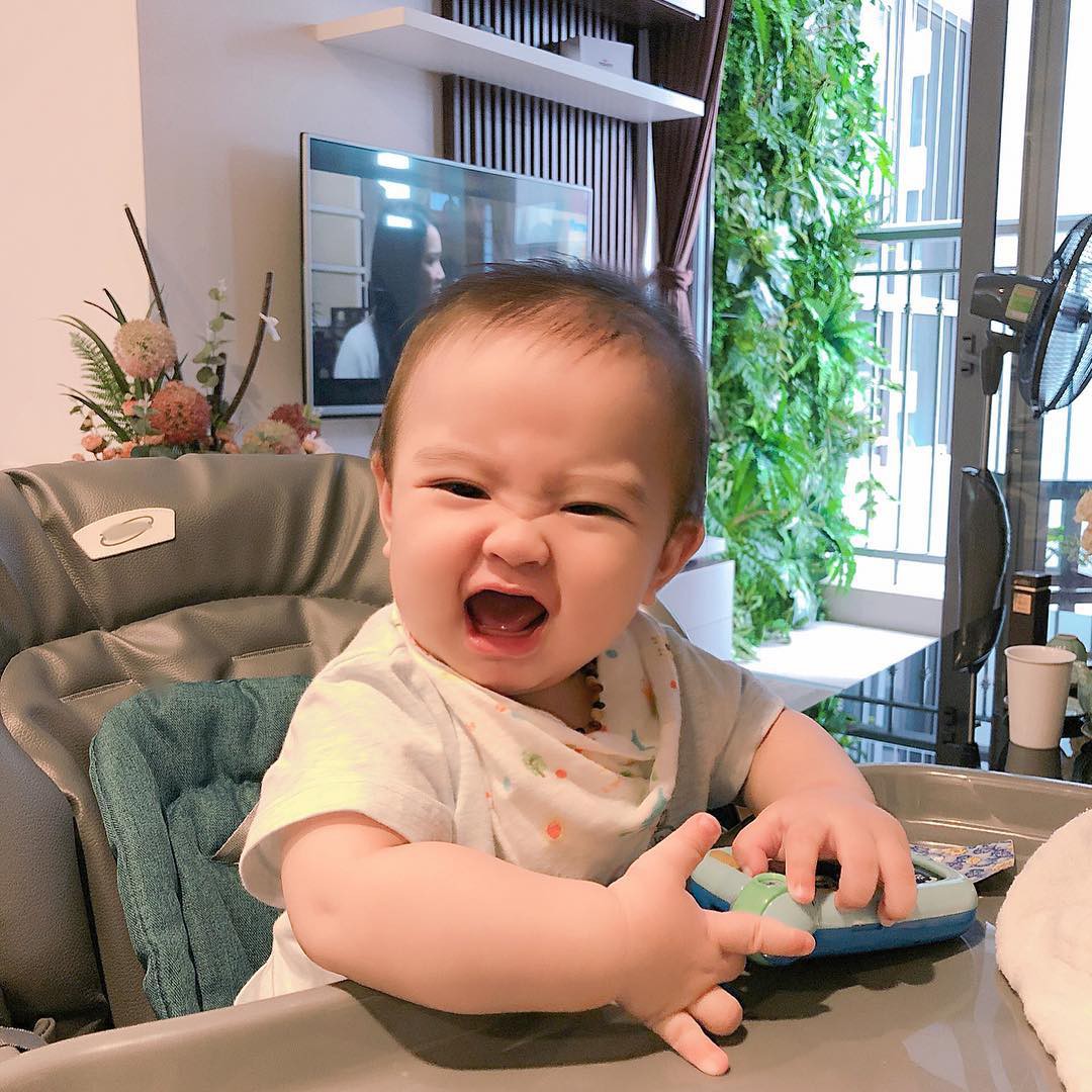 Ngắm loạt nhóc tỳ đang hot nhất MXH: Nếu không quá đáng yêu thì cũng là meme đậm chất giải trí - Ảnh 36. Ngắm loạt nhóc tỳ đang hot nhất MXH: Nếu không quá đáng yêu thì cũng là meme đậm chất giải trí - Ảnh 36.
