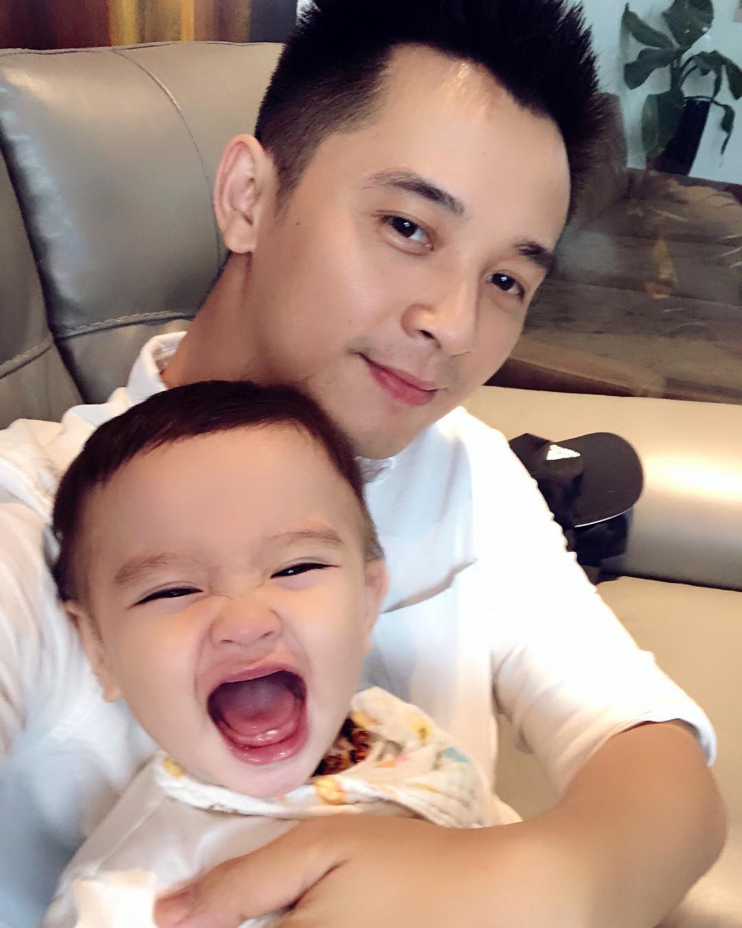 Ngắm loạt nhóc tỳ đang hot nhất MXH: Nếu không quá đáng yêu thì cũng là meme đậm chất giải trí - Ảnh 38. Ngắm loạt nhóc tỳ đang hot nhất MXH: Nếu không quá đáng yêu thì cũng là meme đậm chất giải trí - Ảnh 38.