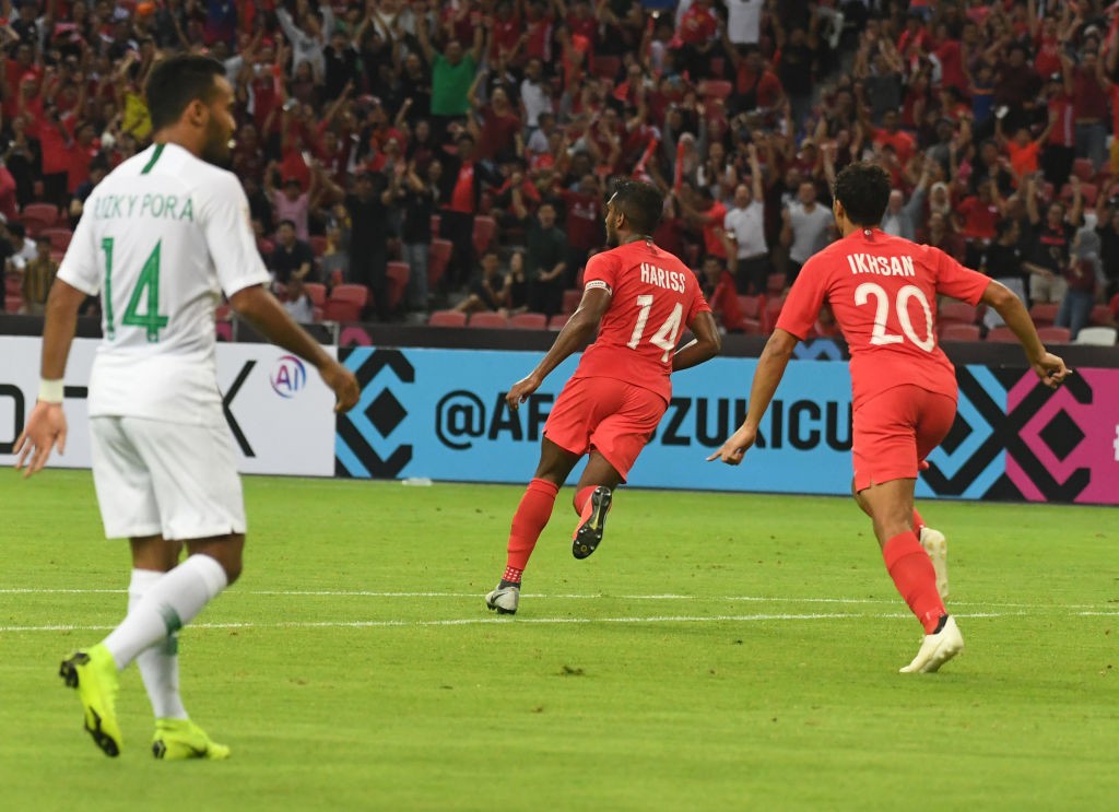 Bad game, Indonesia lost silver against Singapore in group B AFF Cup 2018 - Photo 4. Bad game, Indonesia lost silver against Singapore in group B AFF Cup 2018 - Photo 4.