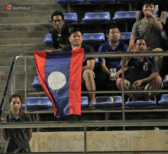 Đây mới là lý do khiến cầu thủ Lào chạnh lòng sau trận thua Việt Nam ở AFF Cup 2018 - Ảnh 11.