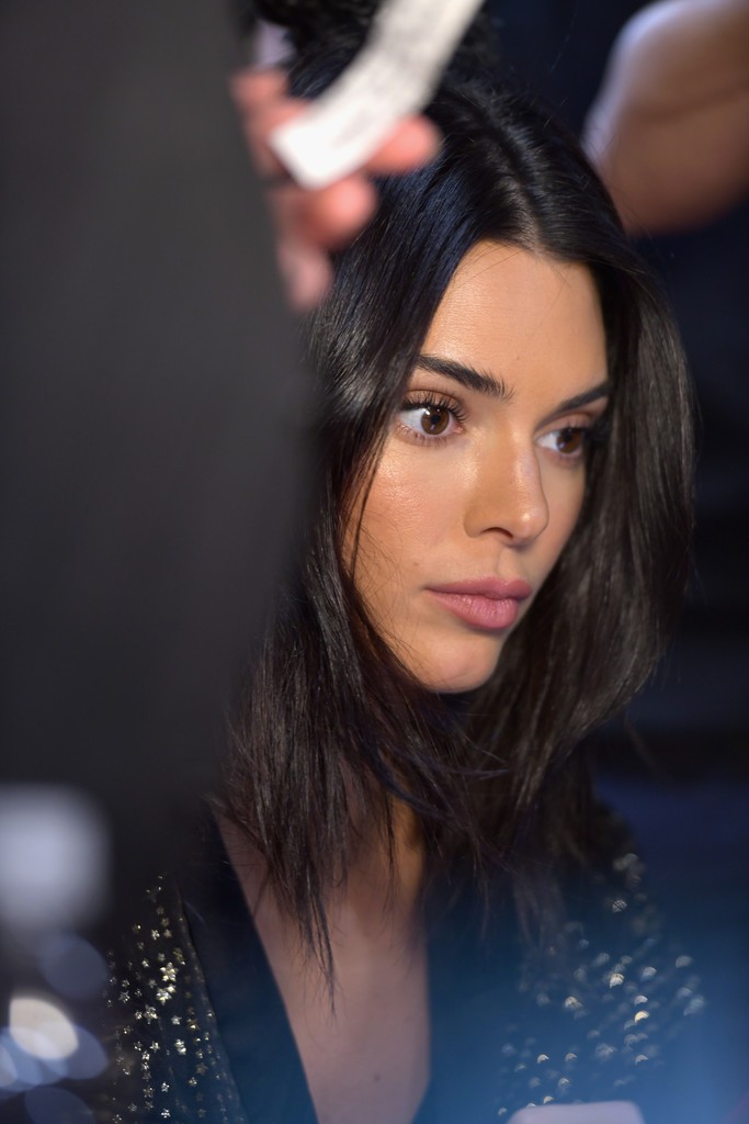 Victoria's Secret 2018: Loạt khoảnh khắc của thiên thần ở hậu trường - Ảnh 5. Victoria's Secret 2018: Loạt khoảnh khắc của thiên thần ở hậu trường - Ảnh 5.