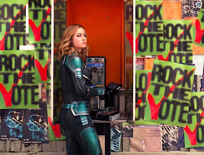 Tưởng soi được trứng phục sinh mới trong ảnh Captain Marvel, fan hốt hoảng khi phát hiện ra đây là số ngành - Ảnh 1. Tưởng soi được trứng phục sinh mới trong ảnh Captain Marvel, fan hốt hoảng khi phát hiện ra đây là số ngành - Ảnh 1.