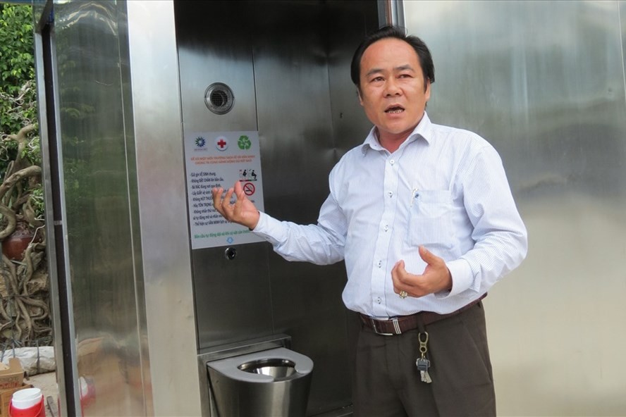 Chủ tịch Hiệp hội Nhà vệ sinh VN: “Đâu chỉ cười, người ta còn nói tôi bị khùng, biến thái” - Ảnh 1. Chủ tịch Hiệp hội Nhà vệ sinh VN: “Đâu chỉ cười, người ta còn nói tôi bị khùng, biến thái” - Ảnh 1.
