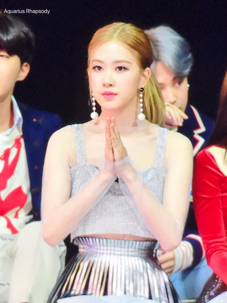 Mỹ nhân Black Pink bất ngờ bùng nổ nhan sắc tại MMA: Lấn át cả Jennie, chiếm cả spotlight trong fancam idol khác - Ảnh 5.