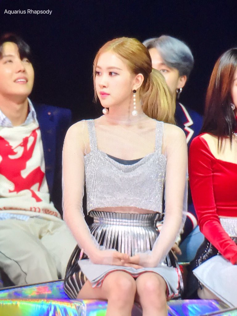 Mỹ nhân Black Pink bất ngờ bùng nổ nhan sắc tại MMA: Lấn át cả Jennie, chiếm cả spotlight trong fancam idol khác - Ảnh 6.