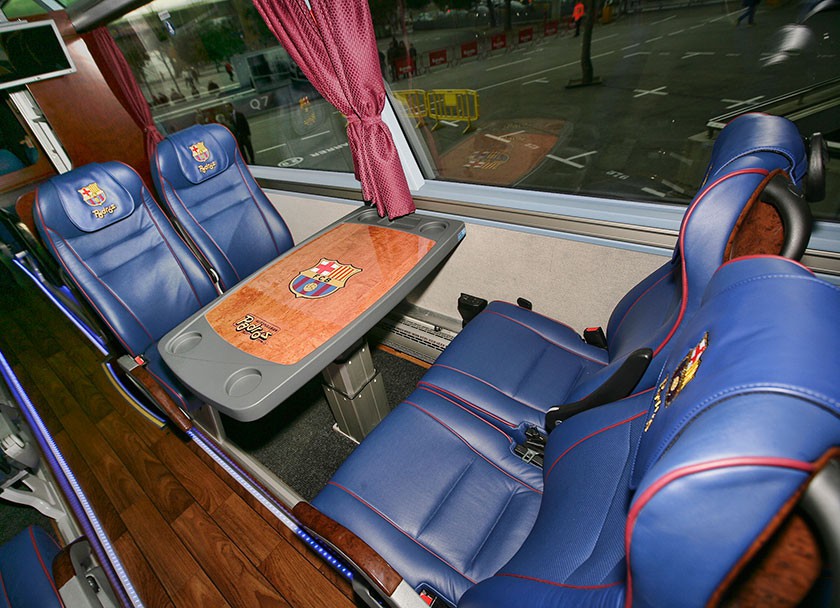 Tuyển Philippines dùng xe bus hiện đại như của Barcelona, đến tuyển Việt Nam cũng phải ao ước - Ảnh 5. Tuyển Philippines dùng xe bus hiện đại như của Barcelona, đến tuyển Việt Nam cũng phải ao ước - Ảnh 5.
