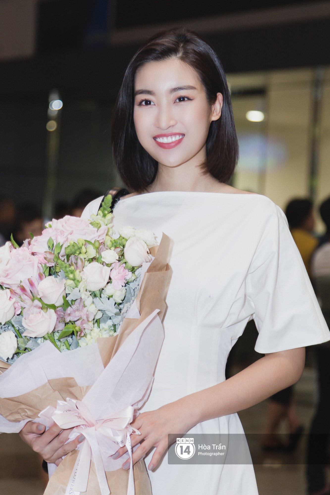 Trần Tiểu Vy trở về từ Miss World: Đỗ Mỹ Linh và Phương Nga đi đón - Ảnh 4.