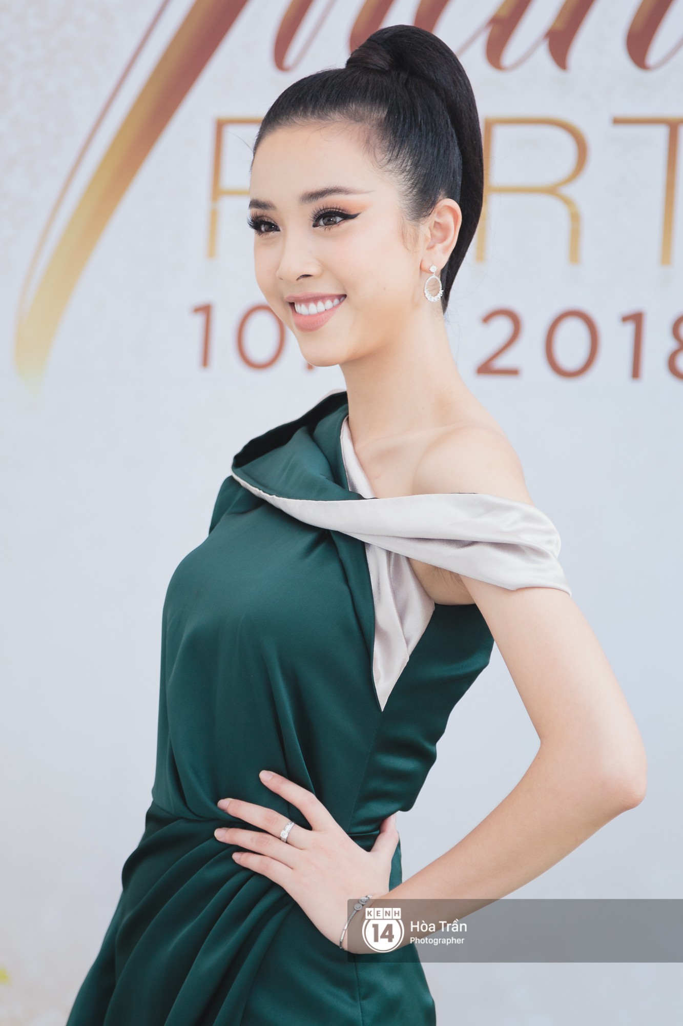 Tiểu Vy hội ngộ dàn mỹ nhân HHVN 2018 sau 3 tháng đăng quang - Ảnh 5. Tiểu Vy hội ngộ dàn mỹ nhân HHVN 2018 sau 3 tháng đăng quang - Ảnh 5.