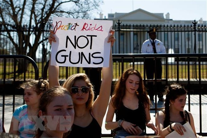 Mỹ: Số người chết vì xả súng ở trường học năm 2018 cao nhất lịch sử - Ảnh 1.