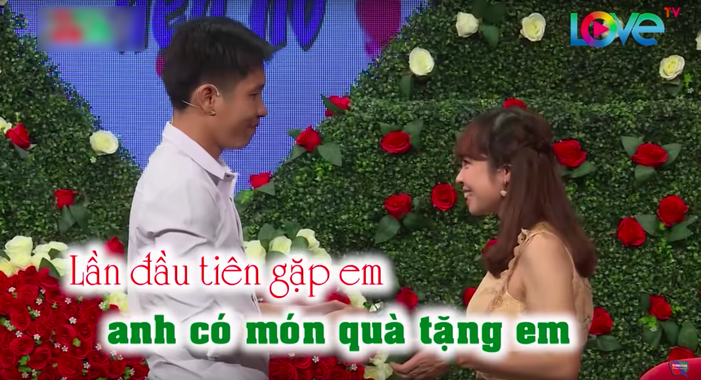 Câu trả lời gây xúc động của cô bé 5 tuổi khi được hỏi Con có muốn mẹ lấy chồng không? tại Bạn muốn hẹn hò - Ảnh 3. Câu trả lời gây xúc động của cô bé 5 tuổi khi được hỏi Con có muốn mẹ lấy chồng không? tại Bạn muốn hẹn hò - Ảnh 3.