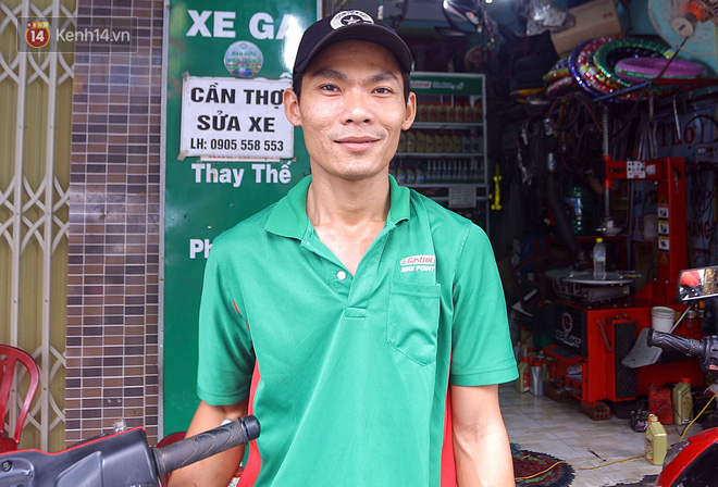 Anh thợ Đà Nẵng tốt bụng cùng tấm biển Sửa chữa miễn phí cho xe bị ngập nước khiến bao người ấm lòng sau đợt lụt lịch sử - Ảnh 3.