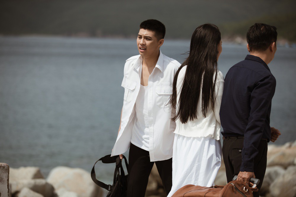 Cuối năm nay, Noo Phước Thịnh sẽ lại “dội bom” bằng hit Ballad với MV kịch tính như phim! - Ảnh 4. Cuối năm nay, Noo Phước Thịnh sẽ lại “dội bom” bằng hit Ballad với MV kịch tính như phim! - Ảnh 4.