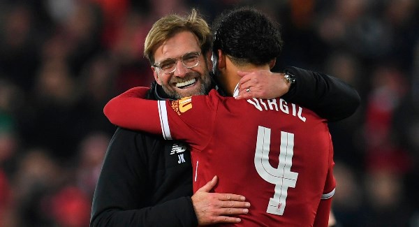 Rio Ferdinand: “Van Djik là trung vệ hay nhất Liverpool trong lịch sử Premier League” - Ảnh 2.