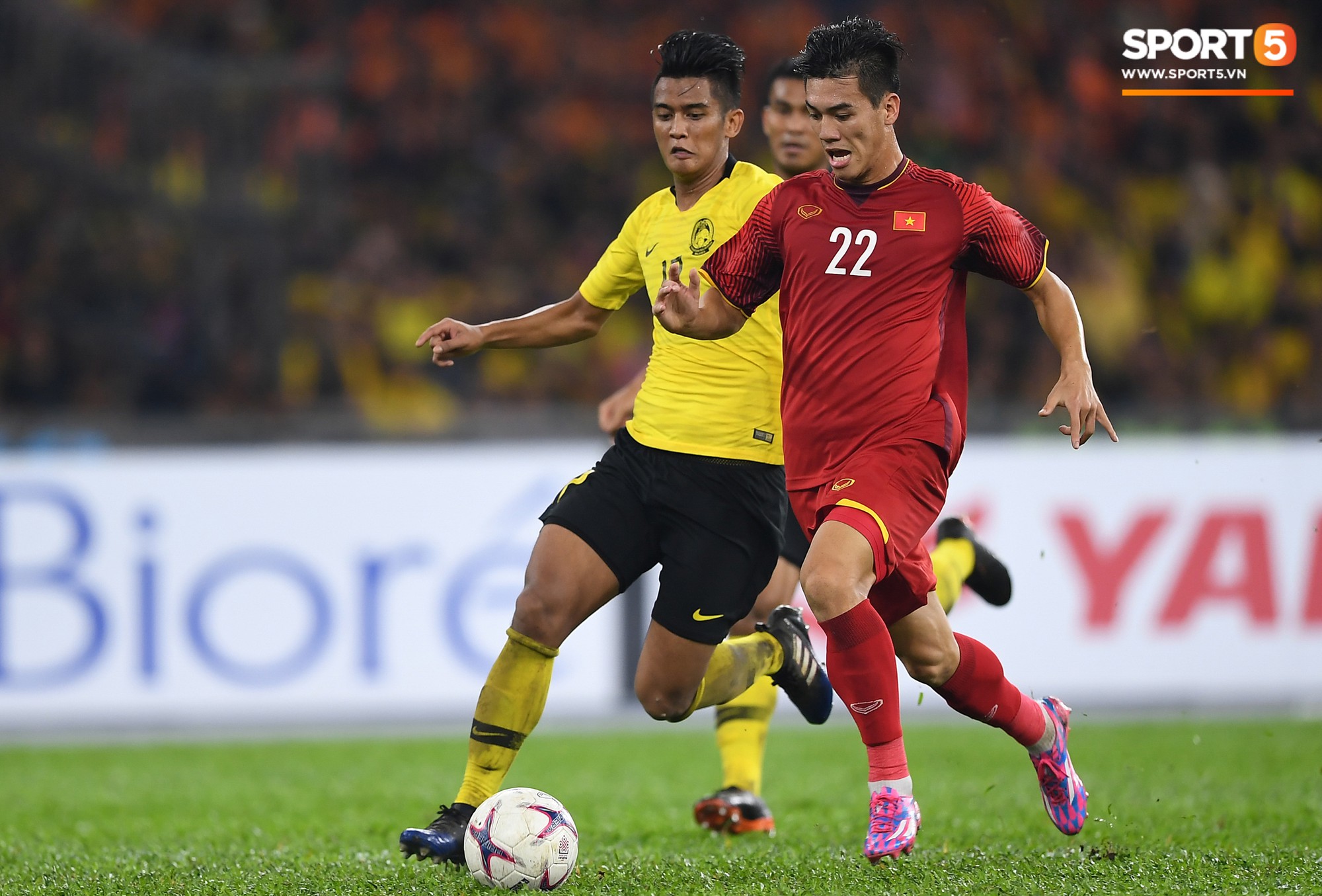 Báo châu Á chỉ ra lý do vì sao đội tuyển Việt Nam không thể giành chiến thắng tại trận chung kết AFF Cup 2018 - Ảnh 4. Báo châu Á chỉ ra lý do vì sao đội tuyển Việt Nam không thể giành chiến thắng tại trận chung kết AFF Cup 2018 - Ảnh 4.
