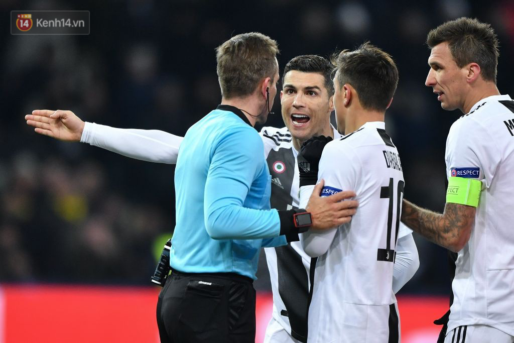 Không chạm bóng, Ronaldo vẫn khiến đồng đội không được công nhận bàn thắng - Ảnh 2. Không chạm bóng, Ronaldo vẫn khiến đồng đội không được công nhận bàn thắng - Ảnh 2.