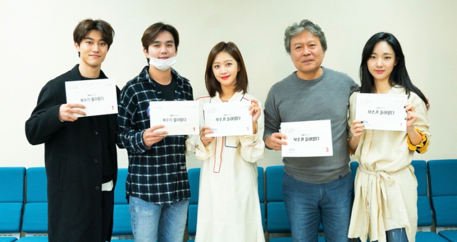 4 l&yacute; do thu h&uacute;t khiến bạn kh&ocirc;ng n&ecirc;n bỏ lỡ My Strange Hero của Yoo Seung Ho - Ảnh 8.