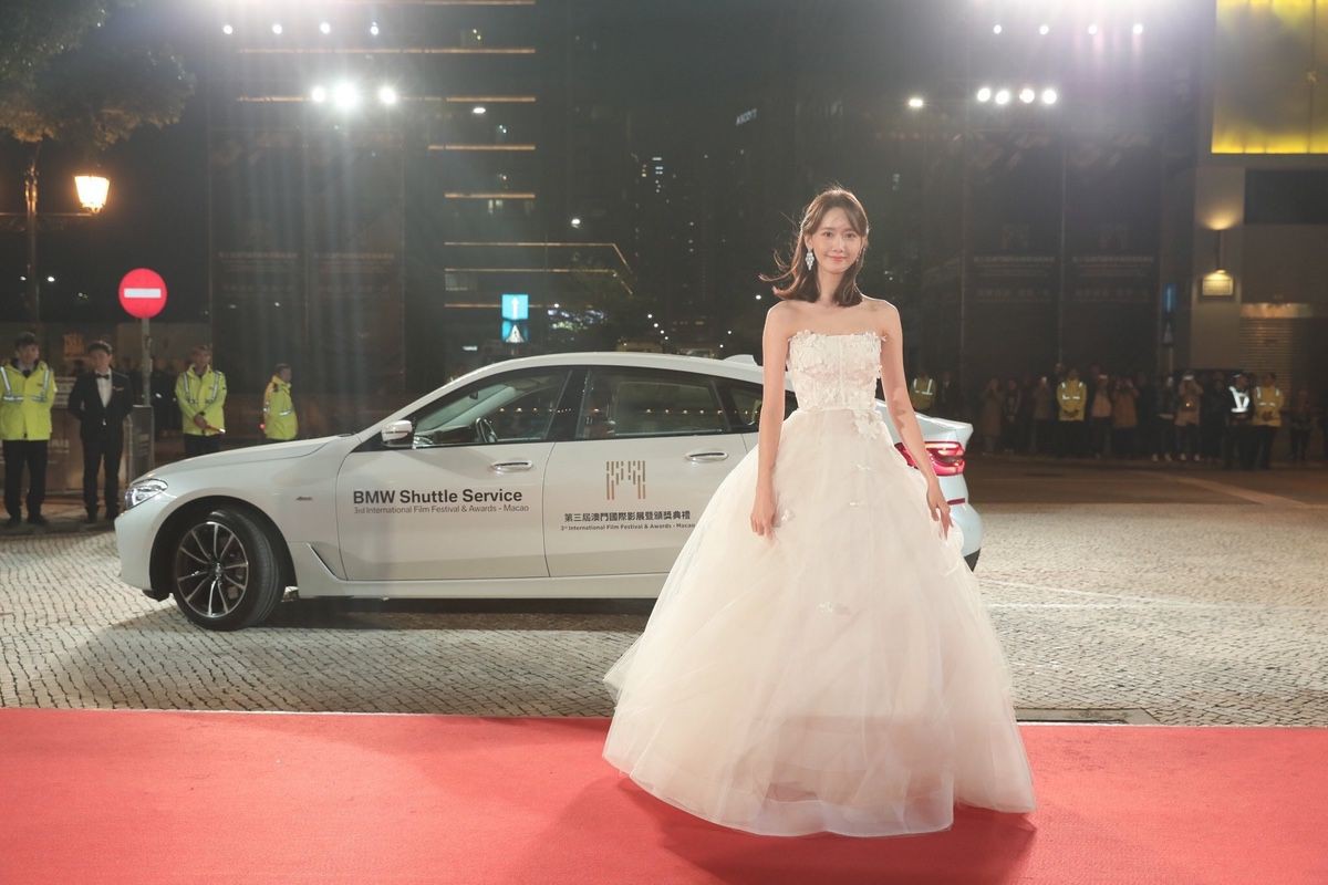 Bị chê có quá nhiều khuyết điểm, Yoona chứng minh: Vẻ đẹp vạn người mê nằm ở khí chất! - Ảnh 6. Bị chê có quá nhiều khuyết điểm, Yoona chứng minh: Vẻ đẹp vạn người mê nằm ở khí chất! - Ảnh 6.