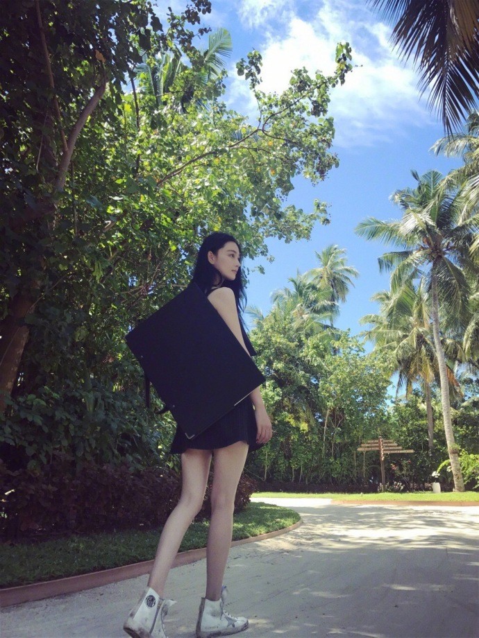 Xôn xao với thông tin “tình địch Phạm Băng Băng một thời đã mang thai 5 tháng - Ảnh 9. Xôn xao với thông tin “tình địch Phạm Băng Băng một thời đã mang thai 5 tháng - Ảnh 9.