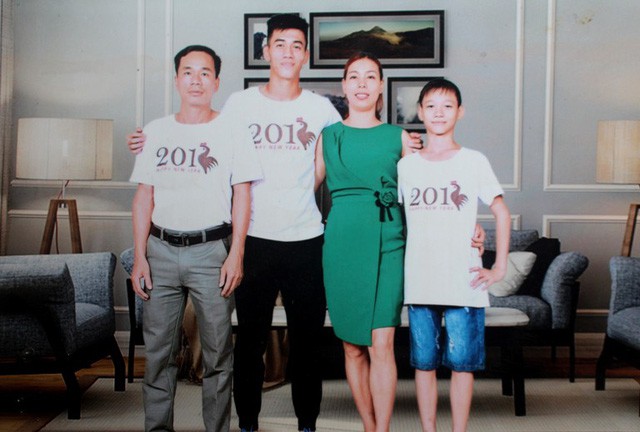 Bố cầu thủ Tiến Linh: “Lúc con thi đấu, tôi phải ra trông xe cho khách” - Ảnh 8.
