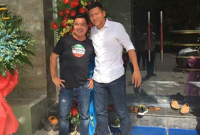Người chuyên cắt tóc cho cầu thủ bóng đá: Anh Đức là người hoàn hảo - Ảnh 6. Người chuyên cắt tóc cho cầu thủ bóng đá: Anh Đức là người hoàn hảo - Ảnh 6.