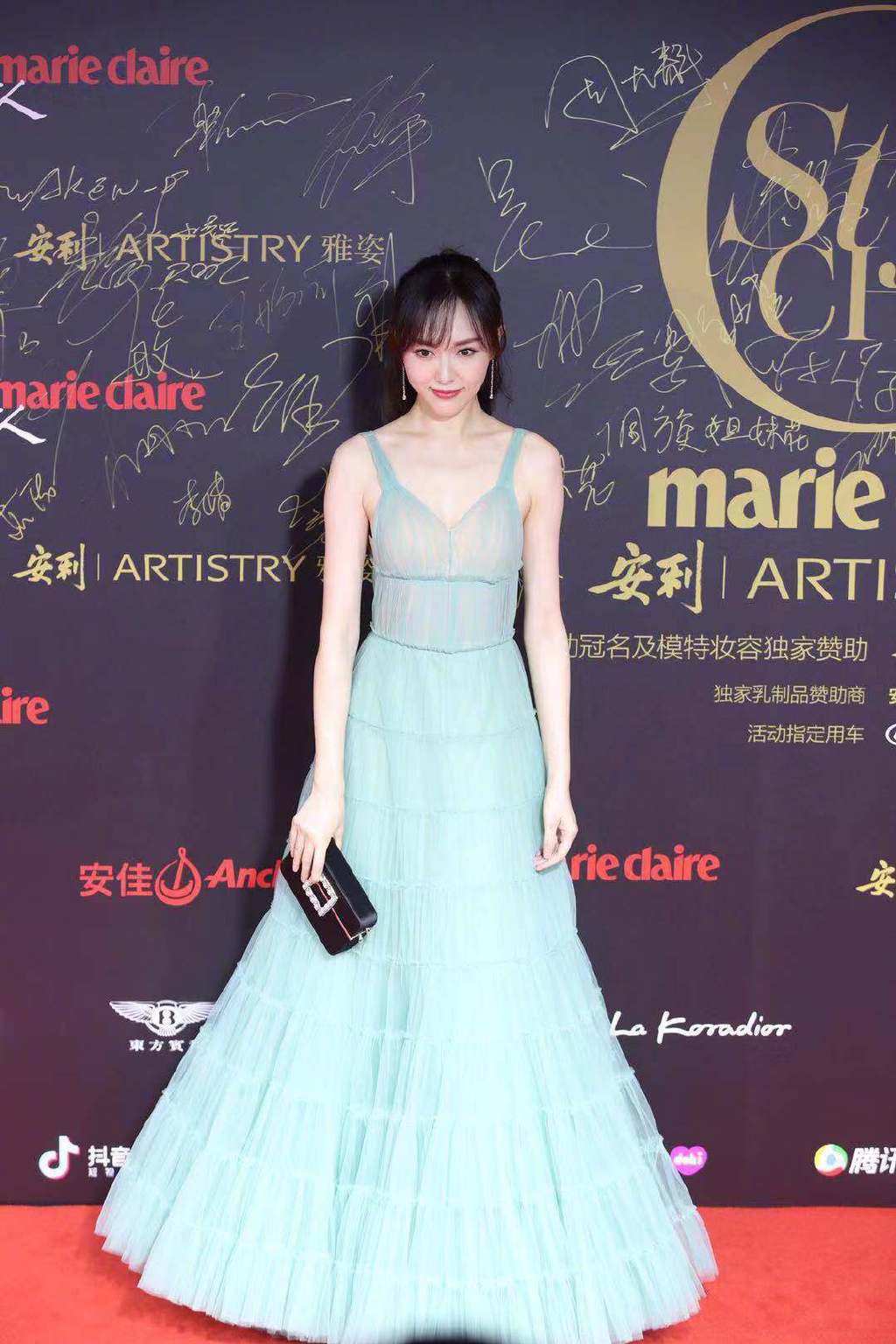 Thảm đỏ Marie Claire: Dương Mịch khí chất ngút ngàn, Angela Baby cùng dàn mỹ nhân đua nhau khoe ngực đầy với váy xẻ hết cỡ - Ảnh 11. Thảm đỏ Marie Claire: Dương Mịch khí chất ngút ngàn, Angela Baby cùng dàn mỹ nhân đua nhau khoe ngực đầy với váy xẻ hết cỡ - Ảnh 11.