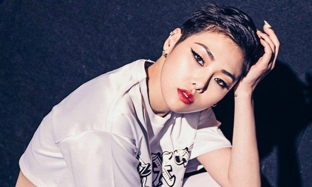 Bất ngờ trước tin nam diễn viên Train to Busan hẹn hò nữ rapper nóng bỏng kiêm cố vấn của Produce 48 - Ảnh 2. Bất ngờ trước tin nam diễn viên Train to Busan hẹn hò nữ rapper nóng bỏng kiêm cố vấn của Produce 48 - Ảnh 2.