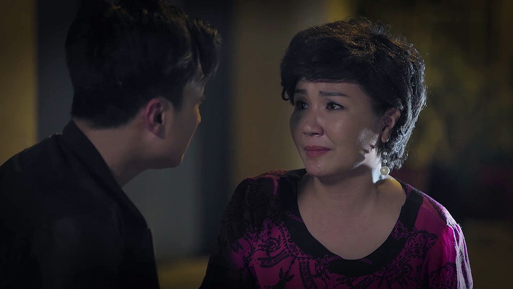 Gạo Nếp Gạo Tẻ: Con trai lâm bạo bệnh, Hân đứng trước nguy cơ đi tù mọt gông - Ảnh 2. Gạo Nếp Gạo Tẻ: Con trai lâm bạo bệnh, Hân đứng trước nguy cơ đi tù mọt gông - Ảnh 2.