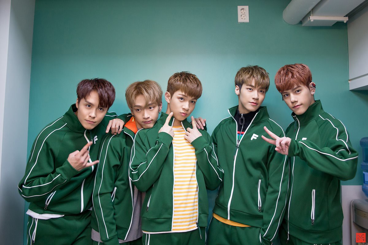 Một idol Kpop phải tạm rời nhóm vì bị tố xúc phạm fan, nói xấu đồng đội và vô ơn với công ty - Ảnh 2. Một idol Kpop phải tạm rời nhóm vì bị tố xúc phạm fan, nói xấu đồng đội và vô ơn với công ty - Ảnh 2.