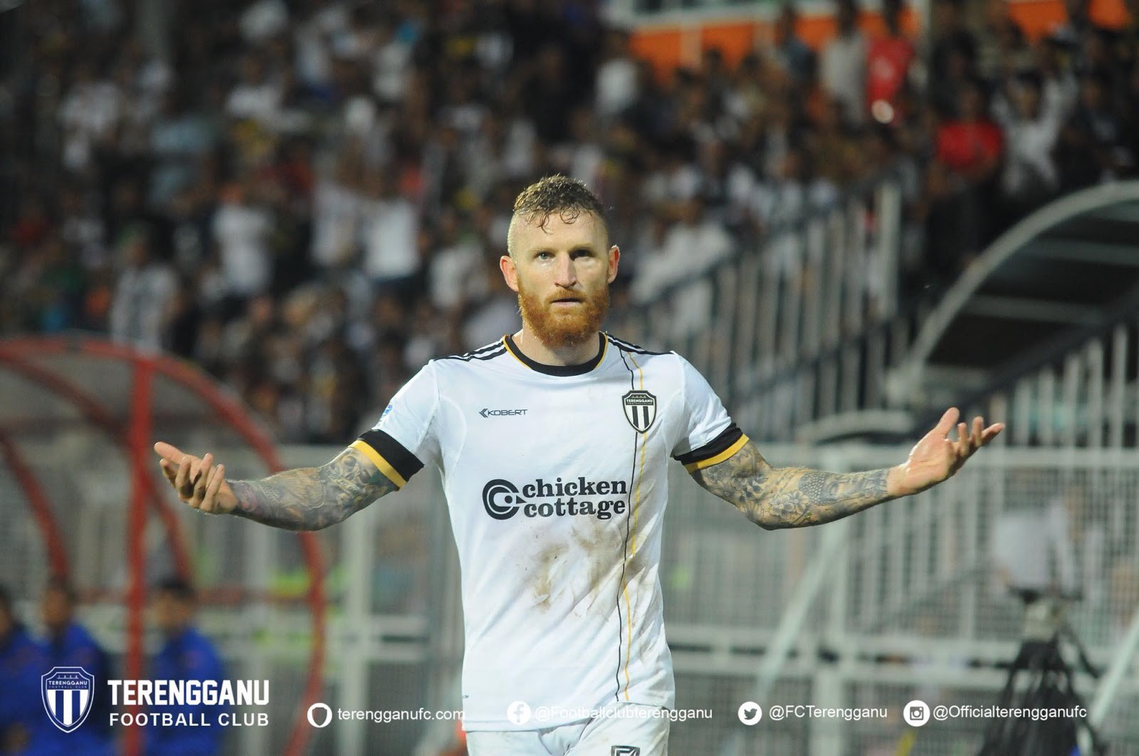 Thua Việt Nam tại AFF Cup, Malaysia cuống cuồng gia tăng sức mạnh bằng cách nhập tịch ngoại binh - Ảnh 2. Thua Việt Nam tại AFF Cup, Malaysia cuống cuồng gia tăng sức mạnh bằng cách nhập tịch ngoại binh - Ảnh 2.