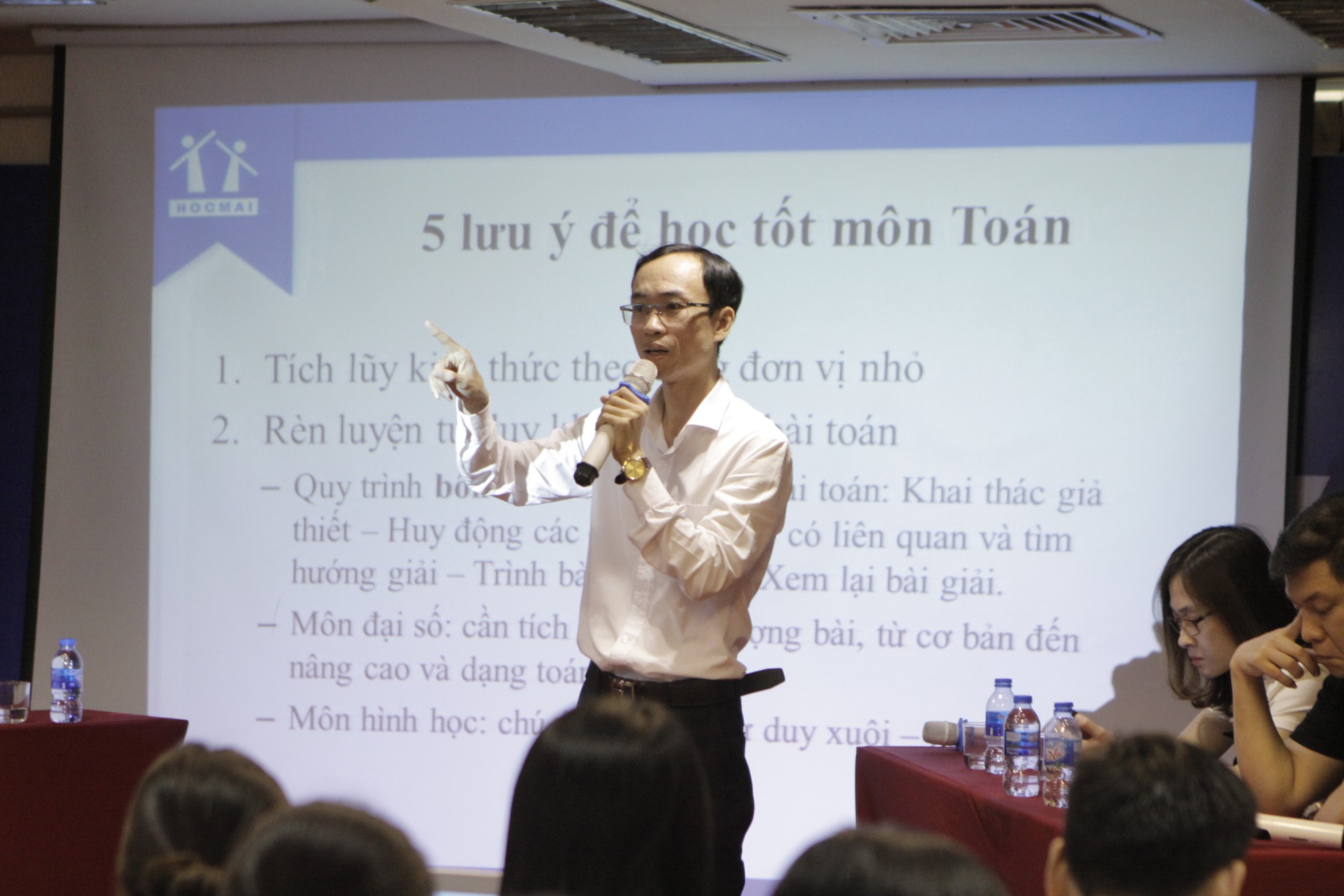 Kỳ thi tuyển sinh lớp 10 tại Hà Nội năm 2019 được đánh giá khó hơn thi Đại học do nhiều thay đổi: Học sao cho đúng? - Ảnh 3. Kỳ thi tuyển sinh lớp 10 tại Hà Nội năm 2019 được đánh giá khó hơn thi Đại học do nhiều thay đổi: Học sao cho đúng? - Ảnh 3.