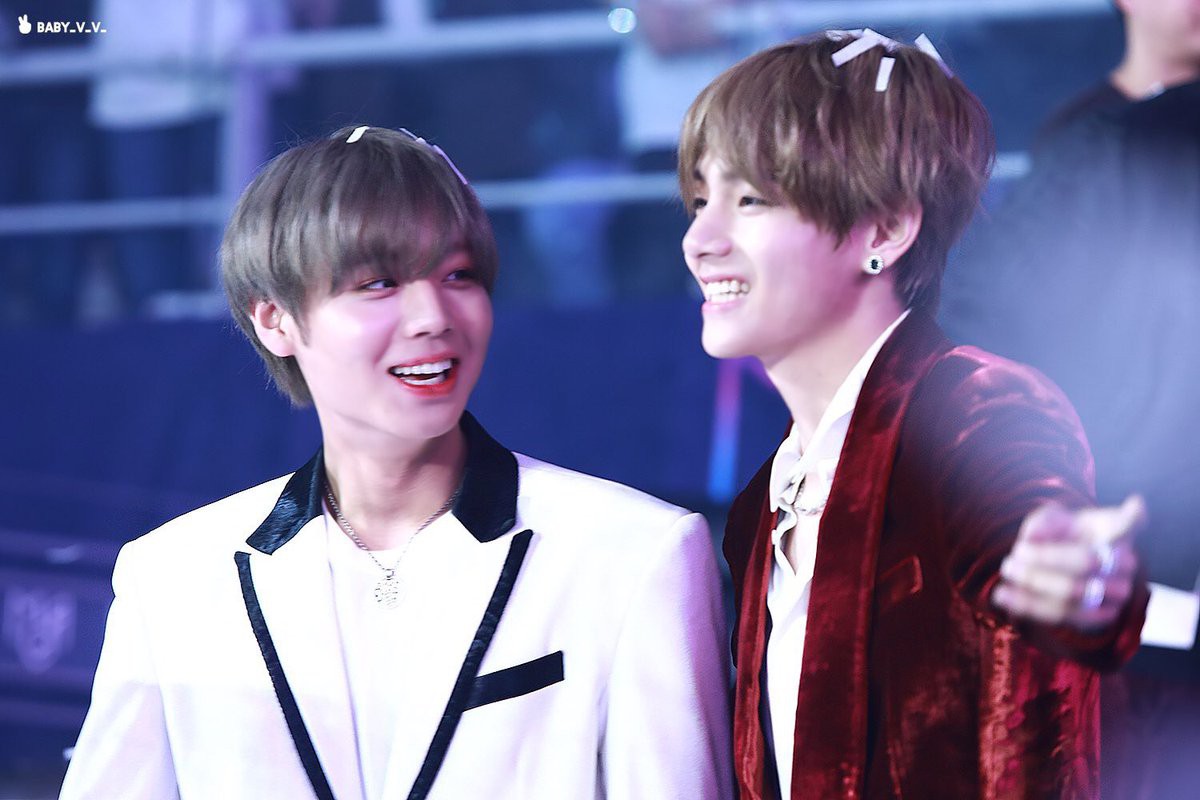 Khi các nam thần Kpop đình đám nhất đọ sắc trong 1 khung hình: Tìm ra mỹ nam dìm hàng mọi đối thủ - Ảnh 13. Khi các nam thần Kpop đình đám nhất đọ sắc trong 1 khung hình: Tìm ra mỹ nam dìm hàng mọi đối thủ - Ảnh 13.