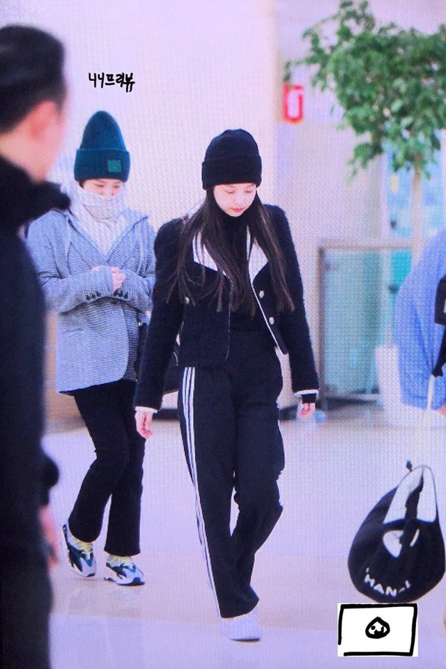 Jennie 3 lần diện lại &aacute;o 200 triệu, nhưng tuyệt nhất l&agrave; c&aacute;ch mặc qu&aacute; đỉnh khiến &iacute;t ai thấy nh&agrave;m - Ảnh 1.