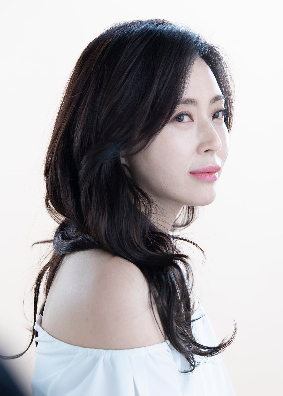 Chỉ bằng một bộ ảnh hậu trường, mỹ nhân U50 của Secret Garden vượt luôn đẳng cấp trẻ đẹp khó tin của mẹ Kim Tan - Ảnh 11. Chỉ bằng một bộ ảnh hậu trường, mỹ nhân U50 của Secret Garden vượt luôn đẳng cấp trẻ đẹp khó tin của mẹ Kim Tan - Ảnh 11.