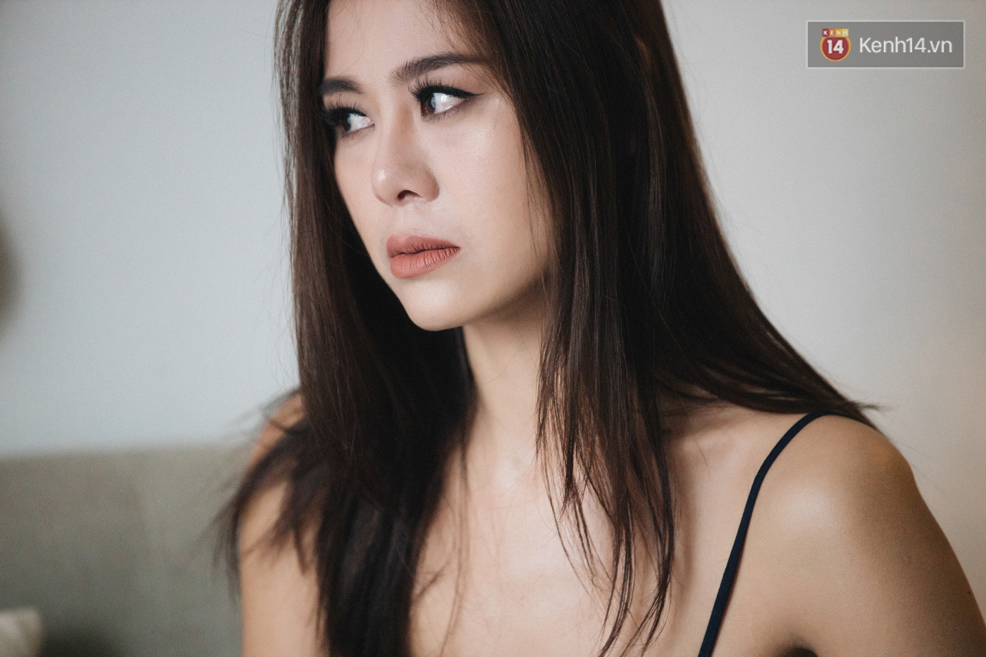 Nam Thư bật khóc nức nở khi nói về mối quan hệ rạn nứt với Hải Triều - Ảnh 7. Nam Thư bật khóc nức nở khi nói về mối quan hệ rạn nứt với Hải Triều - Ảnh 7.