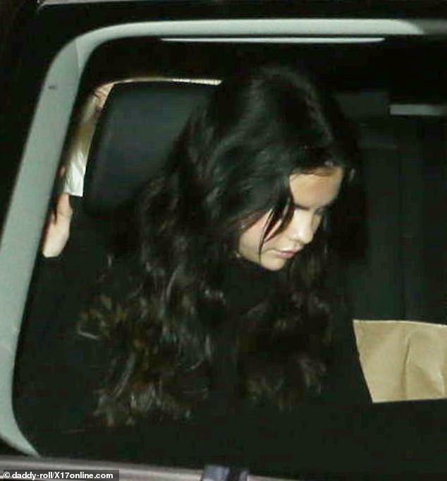 Selena Gomez xuất hiện mệt mỏi, lộ mặt nọng ngấn mỡ trong lúc Justin hạnh phúc bên người khác - Ảnh 3.