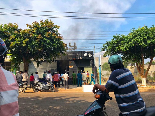 Vụ cháy quán nhậu ở Đồng Nai, 6 người chết: Tạm giữ nhà thầu công trình - Ảnh 2.